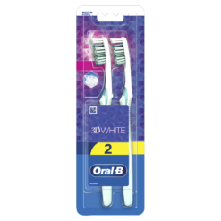 Οδοντόβουρτσα Complete Clean 3D White 35 Μέτρια Oral B (2 τεμ)
